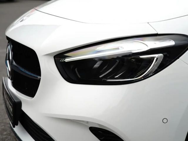 Mercedes-Benz B 180 Progressive