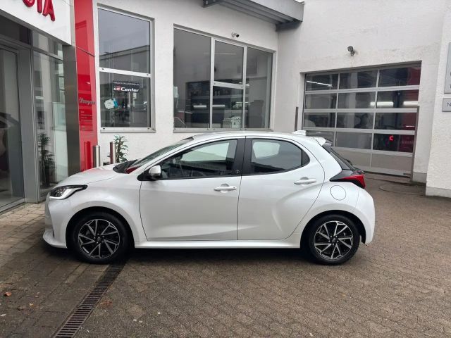 Toyota Yaris Hatchback Hybride Team D