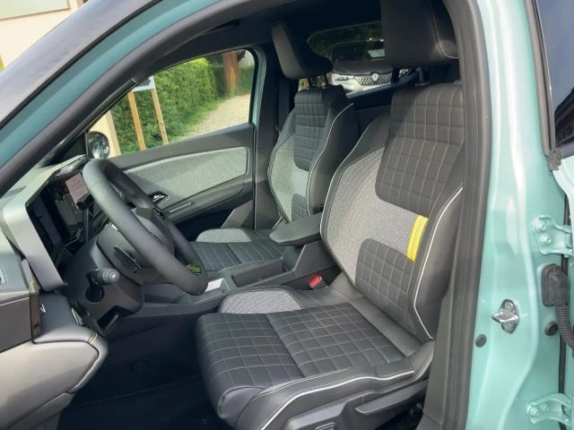 Renault 4 Comfort E-Tech Iconic