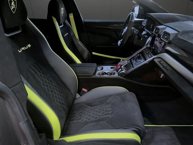 Lamborghini Urus Perfomante