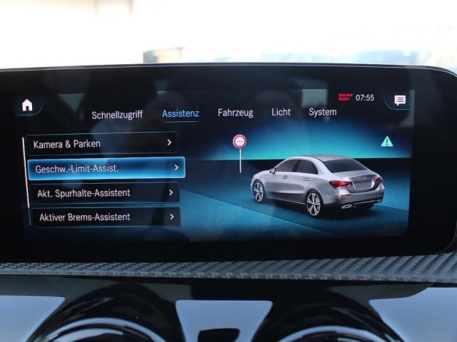 Mercedes-Benz A 180 A 180 d