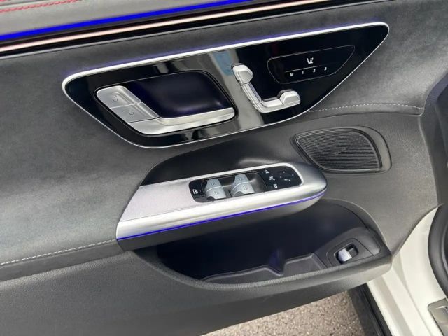 Mercedes-Benz EQE 300 AMG Line Sedan