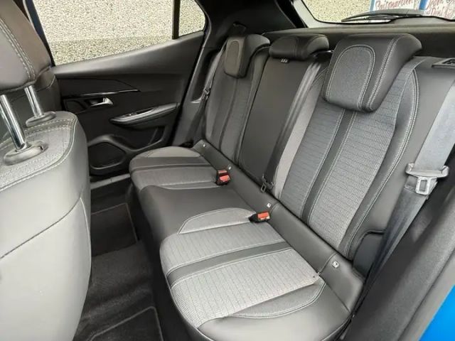 Peugeot 2008 Allure Pack EAT8 PureTech