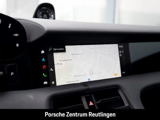 Porsche Taycan 4 Cross Turismo