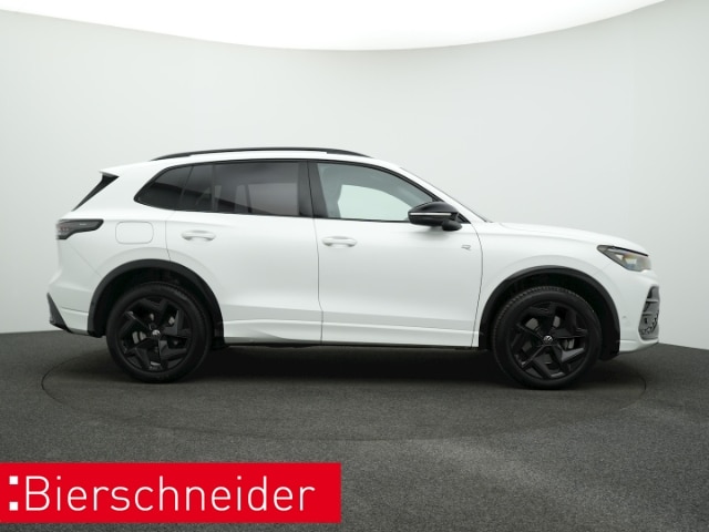 Volkswagen Tiguan 2.0 TDI DSG 4Mo. R-Line BLACK-STYLE AHK H&K ALU19