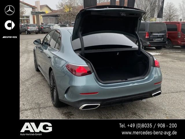 Mercedes-Benz E 200 AMG Line Sedan