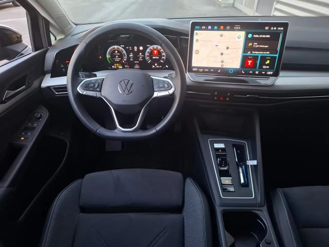 Volkswagen Golf DSG Life eHybrid