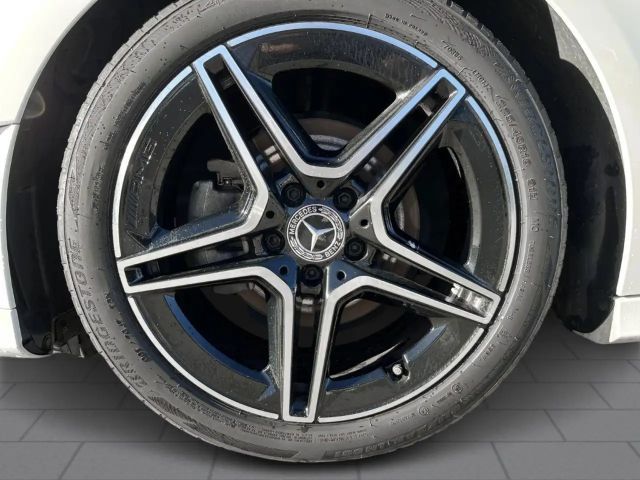 Mercedes-Benz A 180 AMG Line