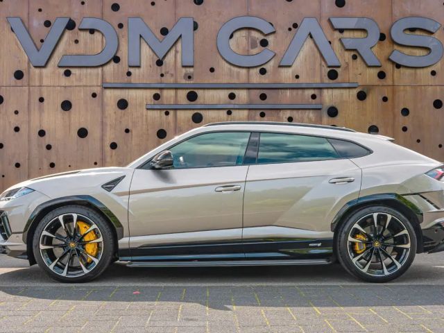 Lamborghini Urus S