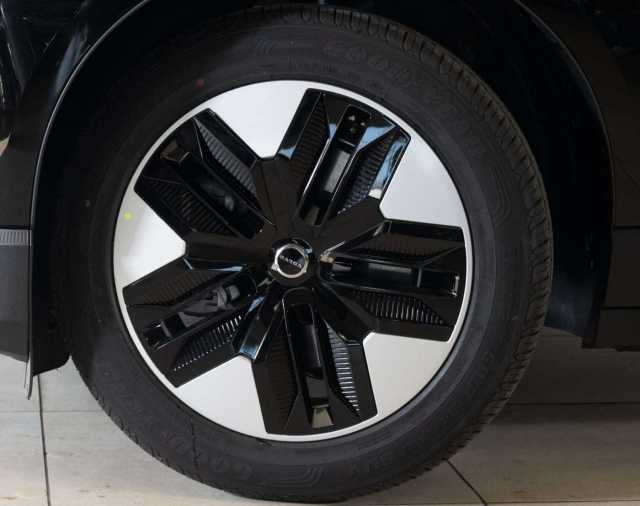 Volvo EX30 Plus Single motor