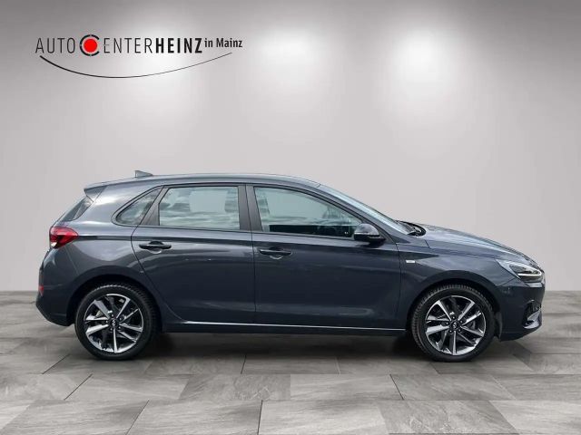 Hyundai i30 Hybrid Trend