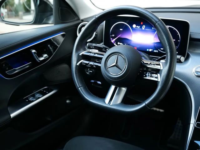 Mercedes-Benz C 220 AMG Line C 220 d Sedan