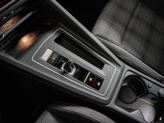 Volkswagen Golf 2.0 TSI Golf VIII