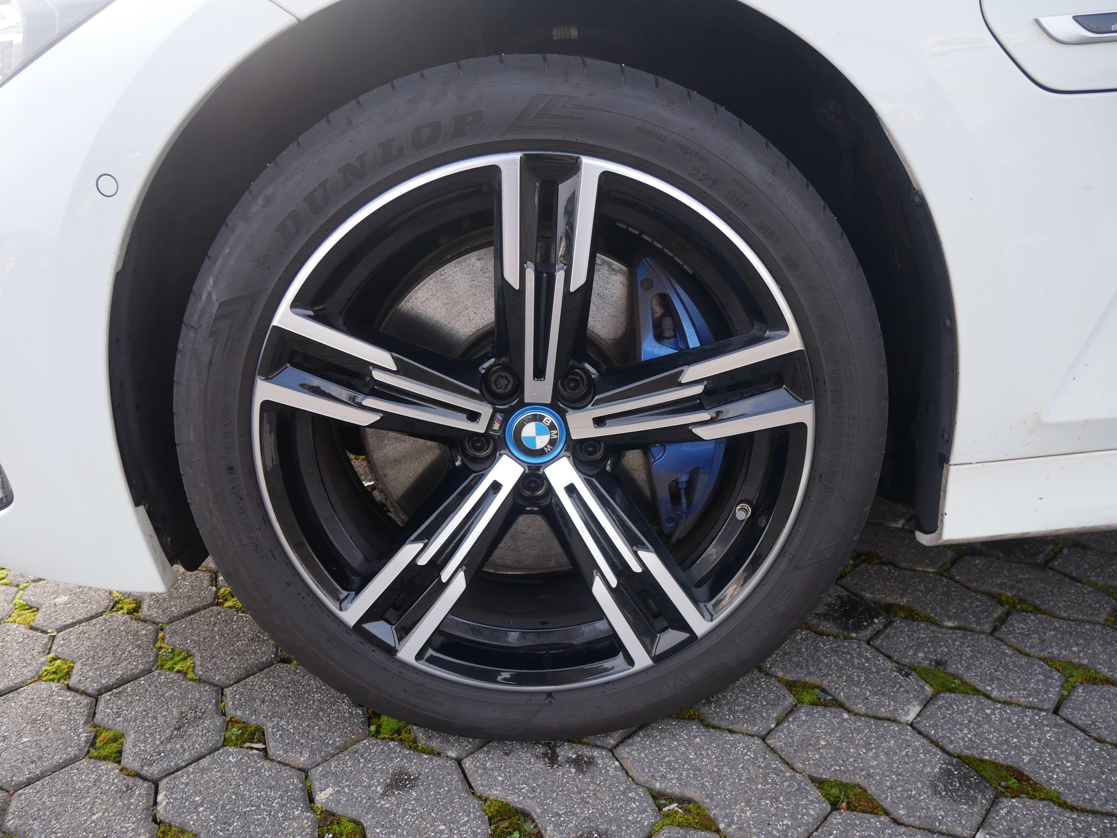 BMW 320 320e Touring