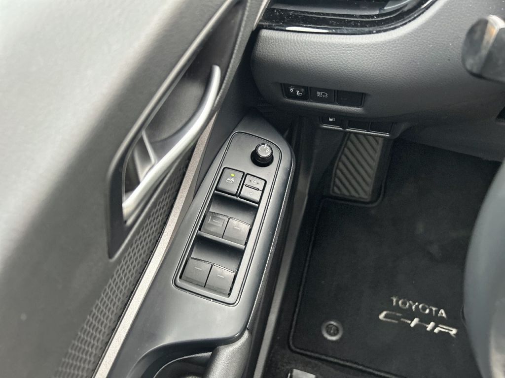 Toyota C-HR 5-deurs Flow