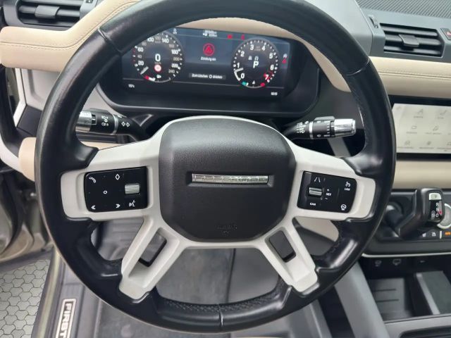 Land Rover Defender 110