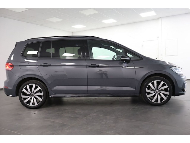 Volkswagen Touran 1.5 TSI DSG R-Line