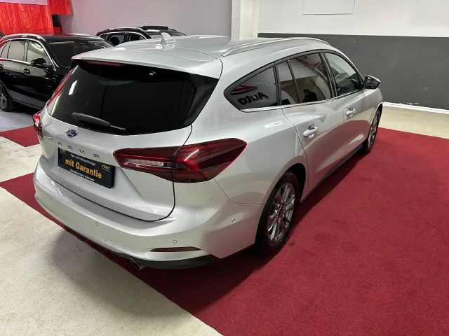 Ford Focus Titanium Wagon