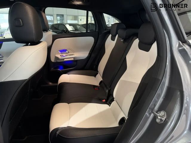 Mercedes-Benz GLA 200 AMG Line Premium