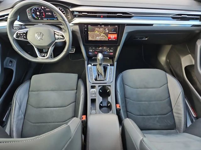 Volkswagen Arteon 2.0 TSI DSG R-Line