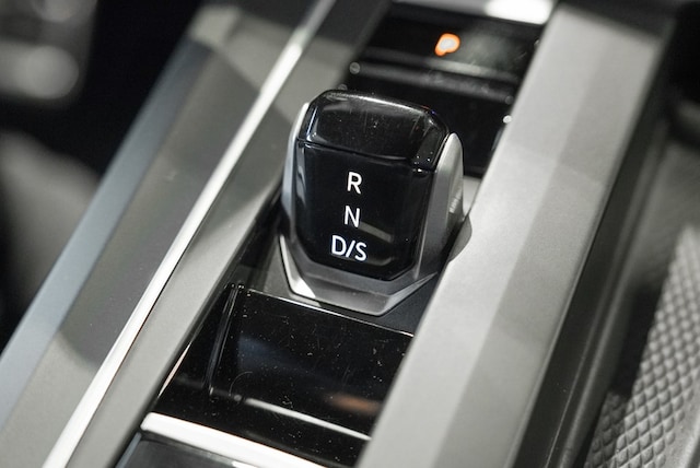 Volkswagen Golf 2.0 TSI 4Motion DSG Style