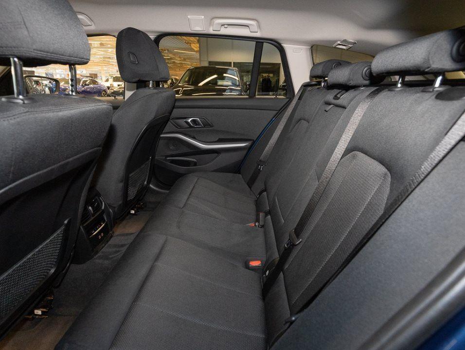 BMW 330 330e Touring