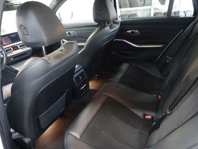 BMW 318 318d M-Sport