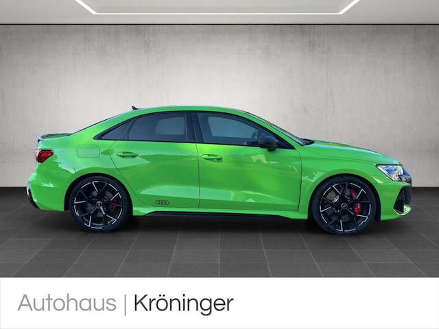Audi RS3 Quattro S-Tronic Sedan