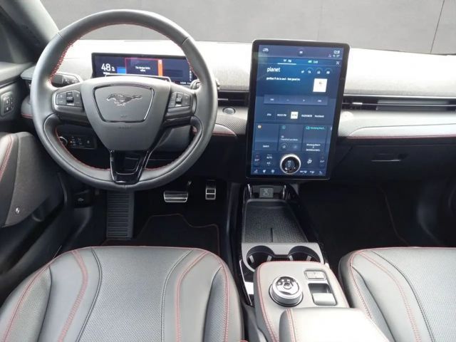 Ford Mustang Mach-E 98 kWh AWD