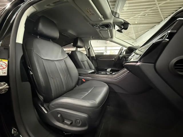 Audi A8 50 TDI Lang Quattro