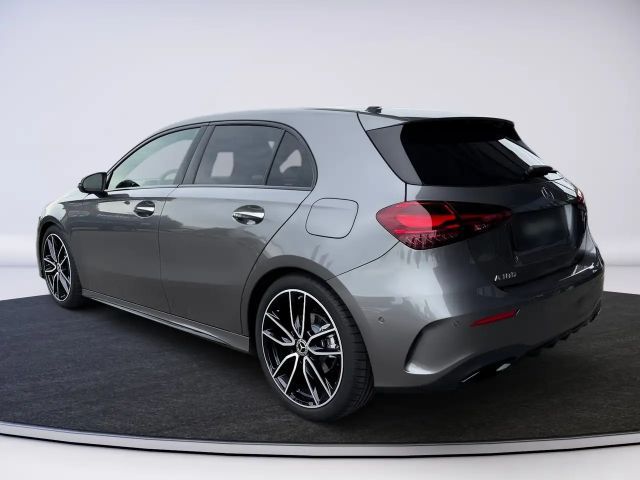 Mercedes-Benz A 180 AMG Line Hatchback
