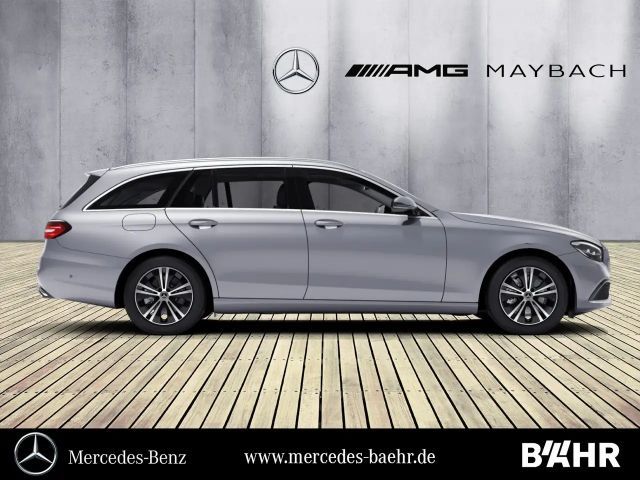 Mercedes-Benz E 220 AVANTGARDE E 220 d Estate