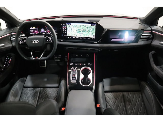 Audi A6 Avant Quattro S-Tronic