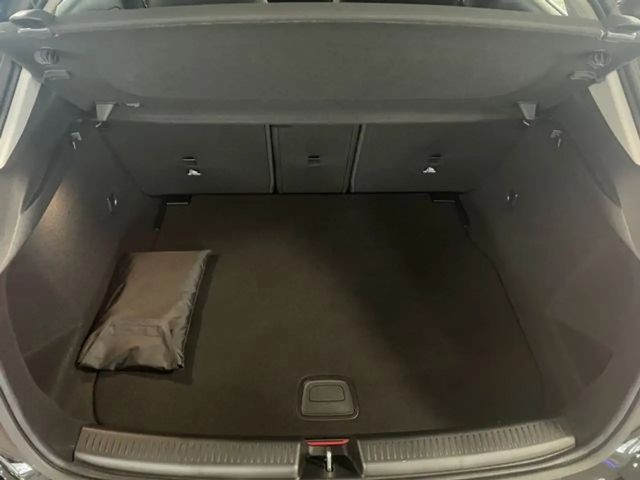 Mercedes-Benz A 180 A 180 d