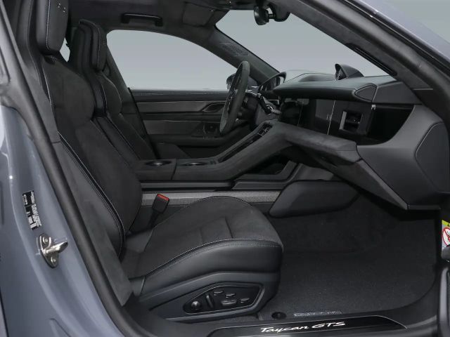 Porsche Taycan GTS Sport Turismo