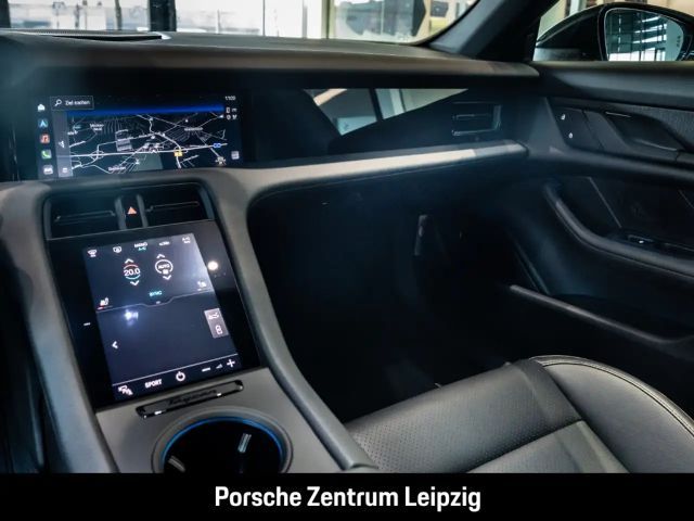 Porsche Taycan 4 Cross Turismo