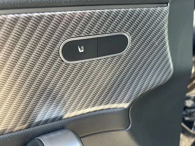 Mercedes-Benz A 180 A 180 d