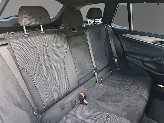 BMW 530 530e M-Sport Touring xDrive