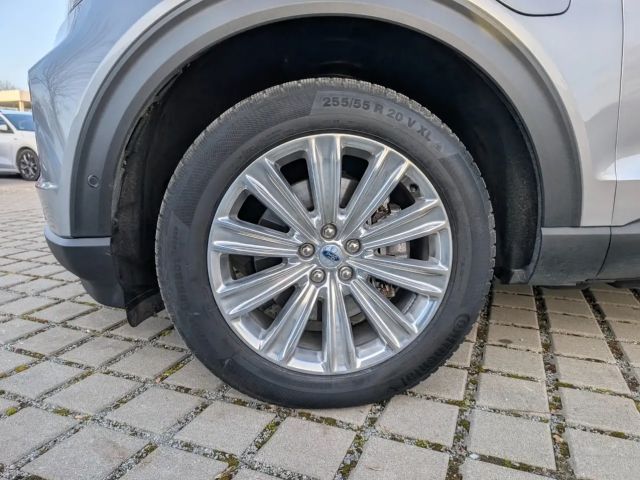 Ford Explorer Platinum Plug in Hybrid