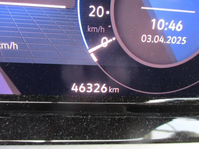Volkswagen Golf Life Variant