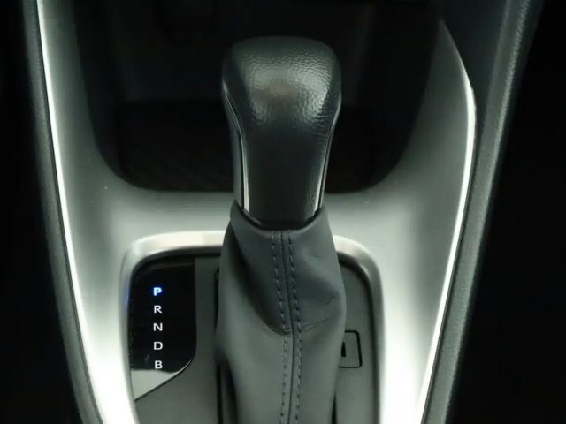 Toyota Yaris Hatchback Team D