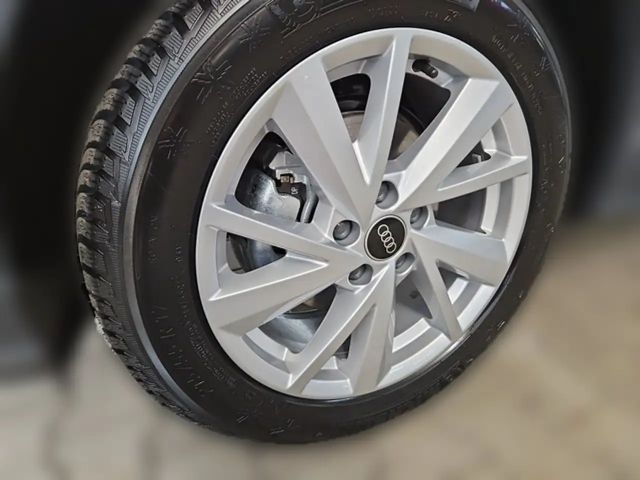 Audi Q2 AHK Assistenzpaket Schiebedach LED Einparkhil