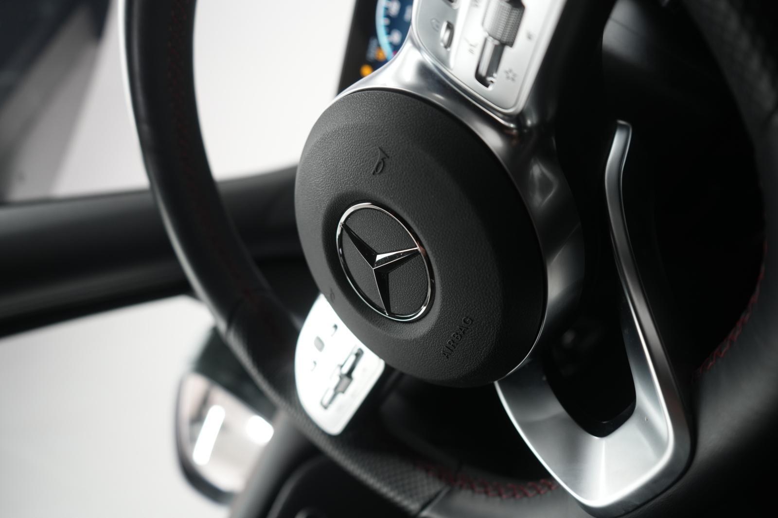 Mercedes-Benz GLB 220 AMG Line GLB 220 d