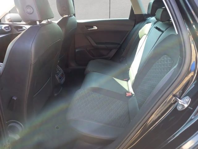 Seat Leon 1.5 eTSI DSG FR-lijn Sportstourer