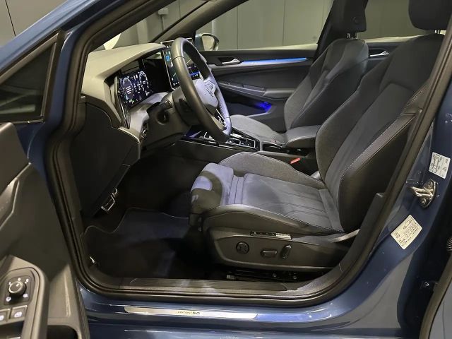 Volkswagen Golf 1.5 eTSI DSG