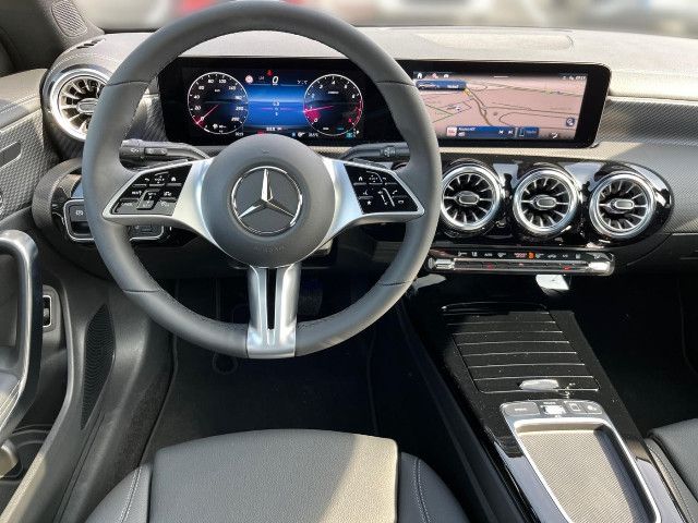 Mercedes-Benz CLA 180 Shooting Brake