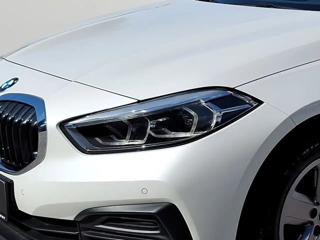 BMW 118 118d Sedan