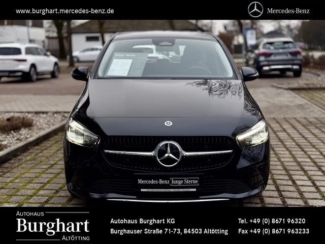 Mercedes-Benz B 180 Progressive Sedan