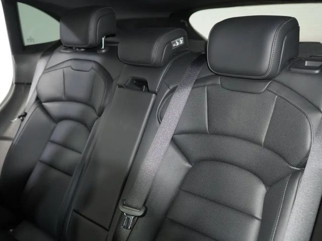 Porsche Taycan 4 Cross Turismo