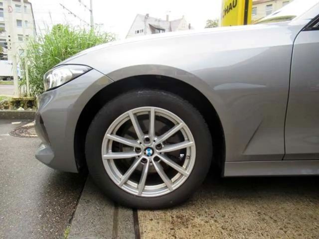 BMW 320 320d Touring xDrive